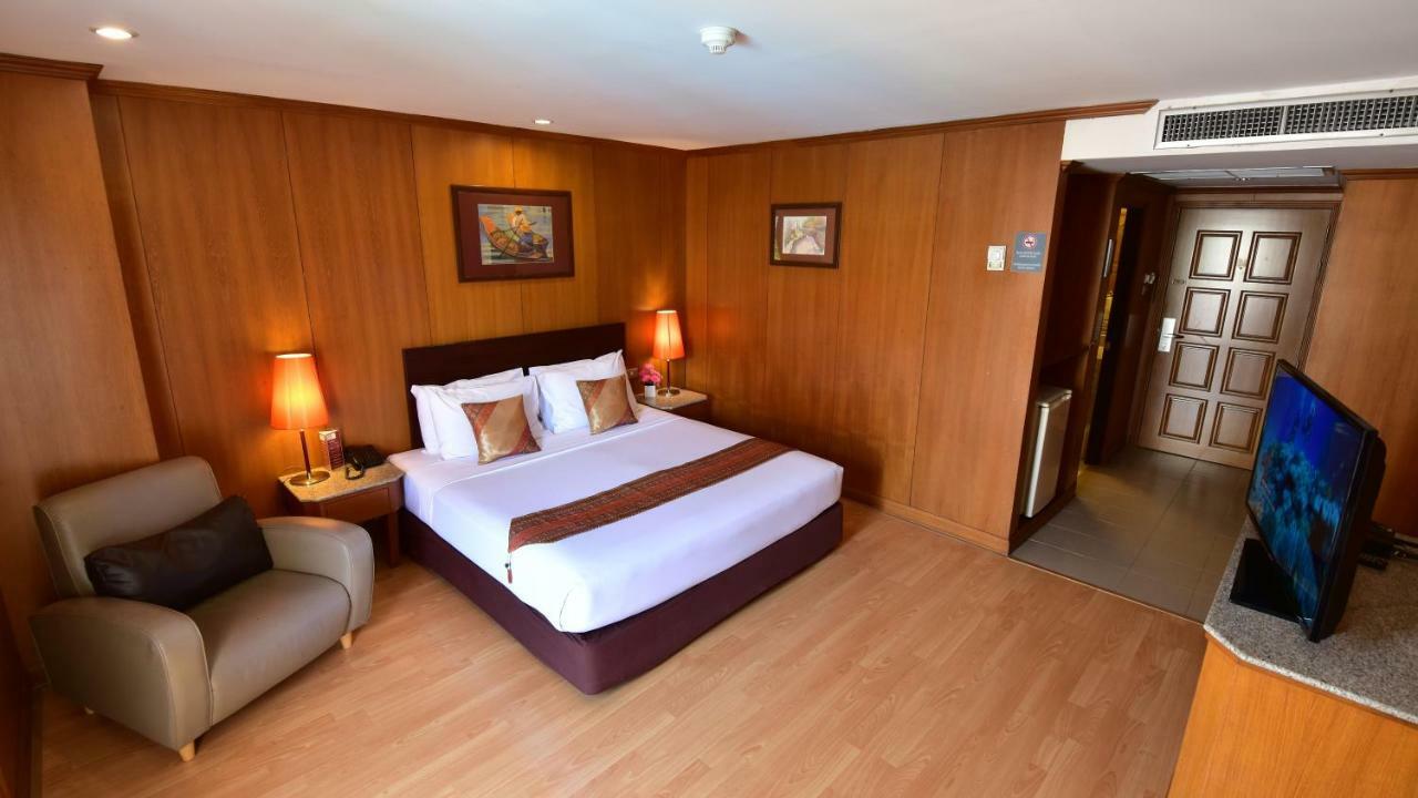 Dynasty Inn Pattaya Ngoại thất bức ảnh
